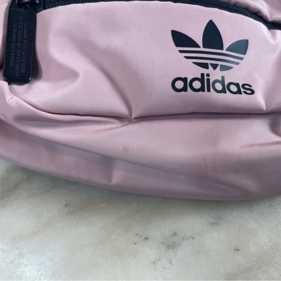 Adidas pink fanny pack - Picture 2 of 9
